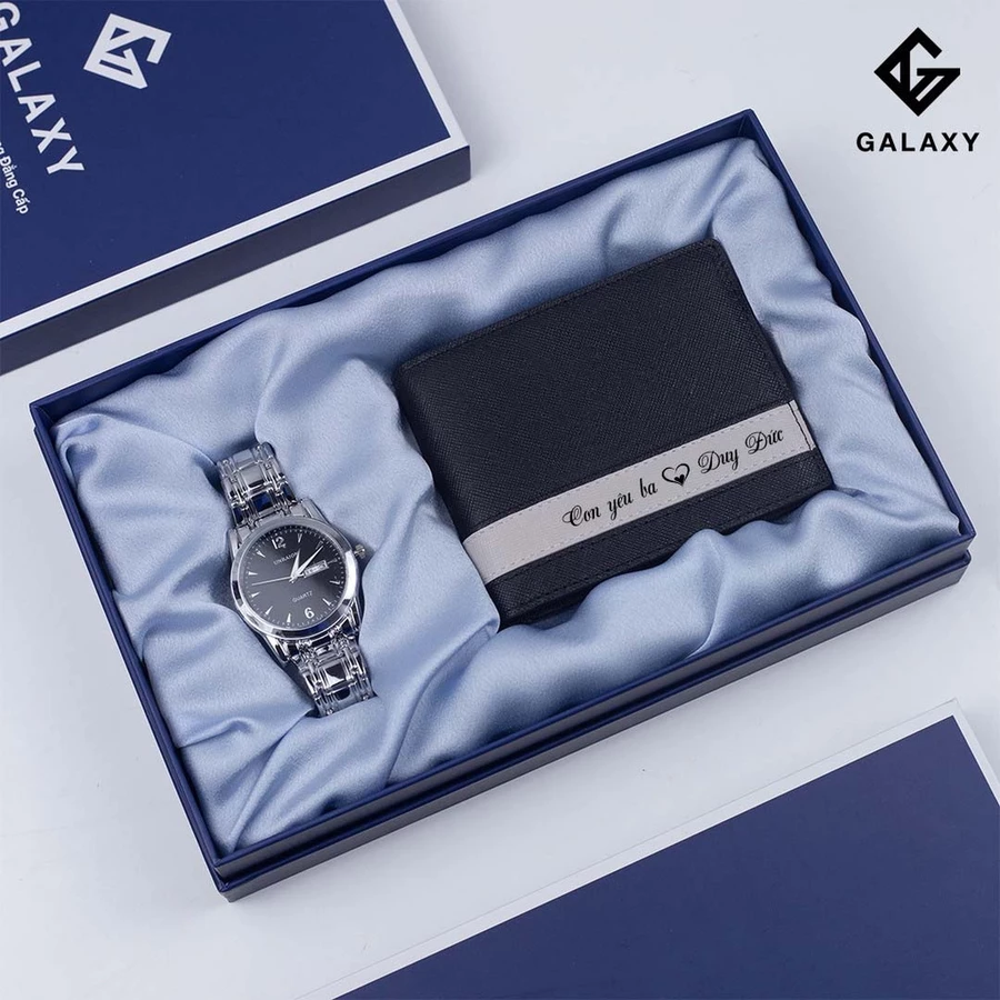 Quà tặng đồng hồ Khắc Tên Sang Trọng