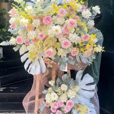 Kệ Hoa Hồng Ánh Dương